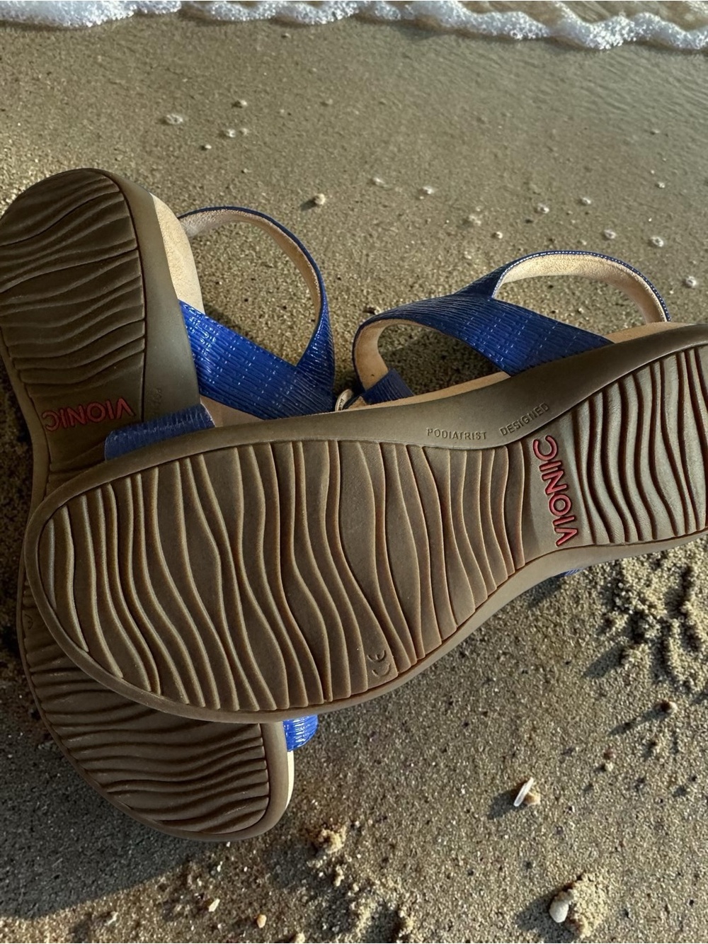 Vionic Farra Blue Lizzard Embossed T-Strap Sandals SZ 7.5 - Picture 3 of 6